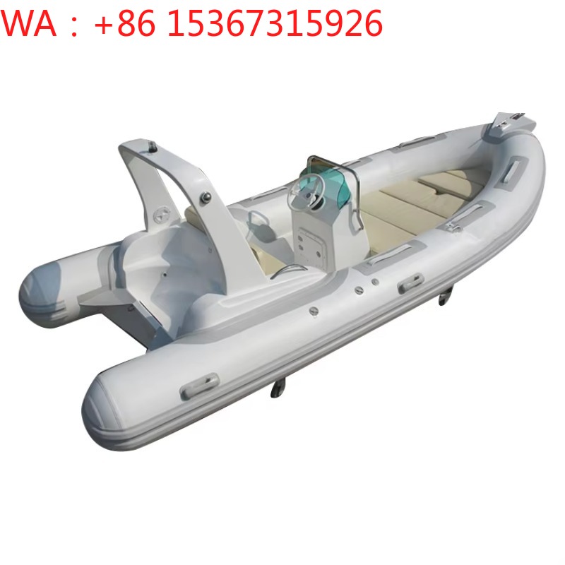 Outdoor Sports Center - RIB520C 6인승 센터 콘솔형 풍선식 유리섬유